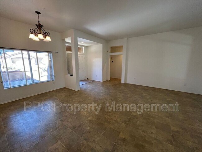 14425 W Parada Dr photo 5