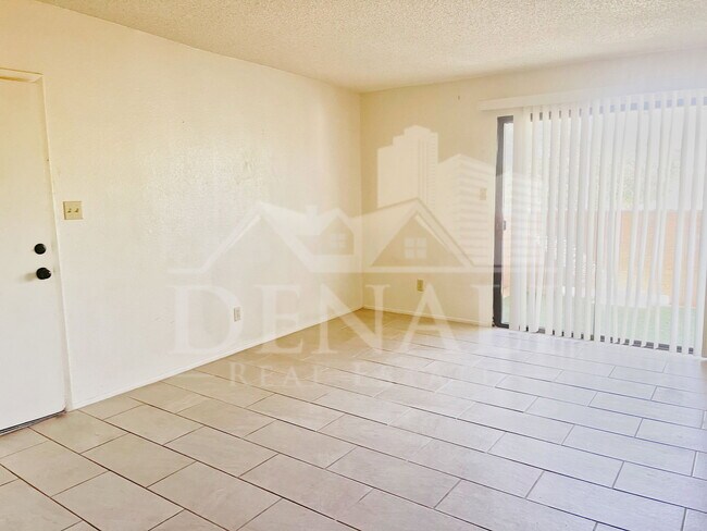 5757 W Eugie Ave Glendale, AZ 85304 photo 3