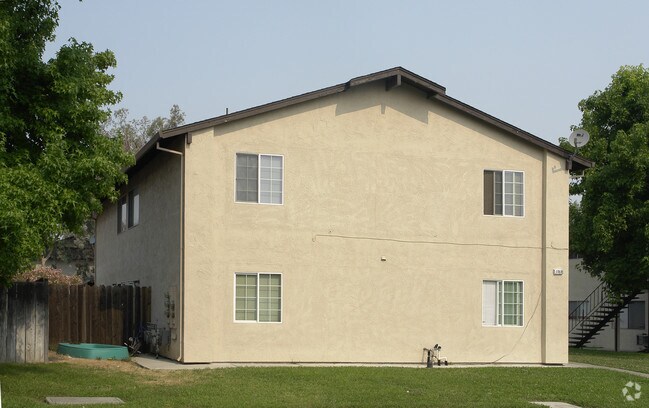 Contra Loma Apartments photo 3