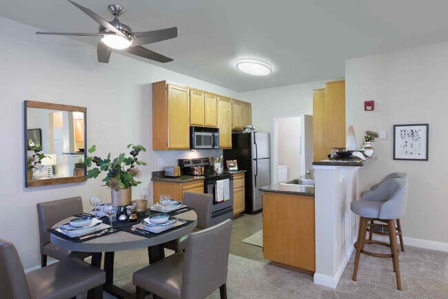 719 Daffodil Ct Sunnyvale, CA 94086 photo 5