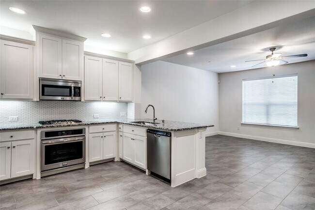 7417 Chief Spotted Tail Drive, Mckinney, TX 75070 photo 4