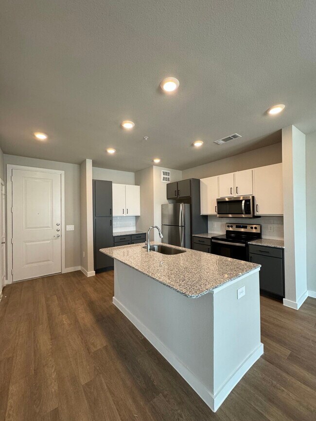 3521 James Pitts Drive, Mckinney, TX 75071 photo 2