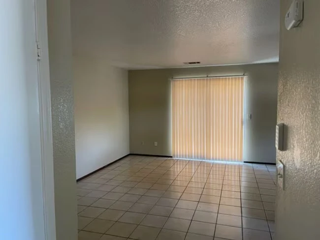 316 N Central Ave Tracy, CA 95376 photo 4