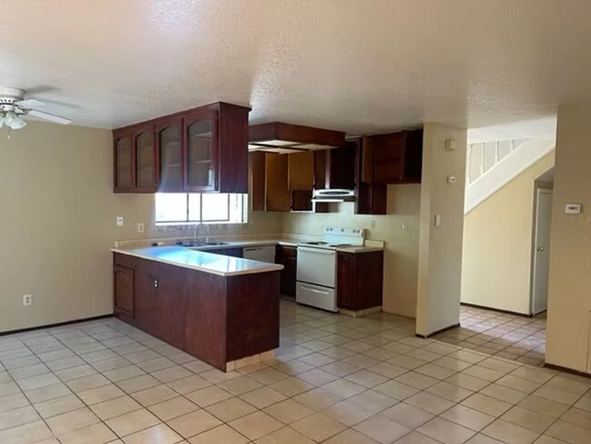 316 N Central Ave Tracy, CA 95376 photo 5