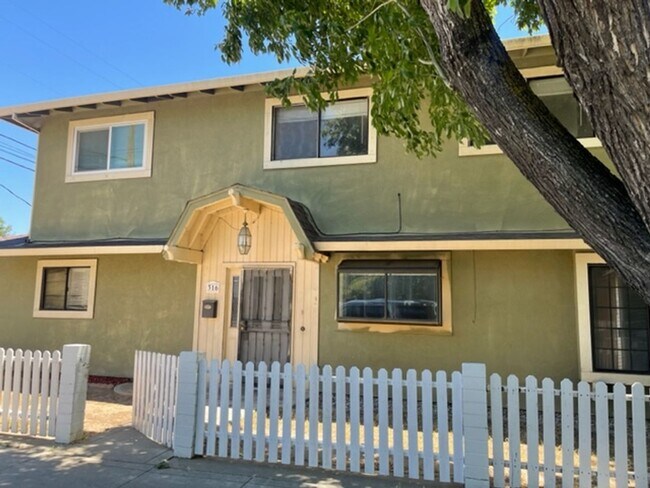 316 N Central Ave Tracy, CA 95376 photo 3
