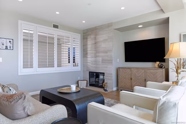 5430 La Jolla Blvd San Diego, CA 92037 photo 2