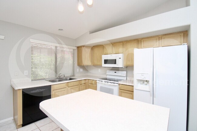 606 East Cathy Drive, Gilbert, AZ 85296 photo 3