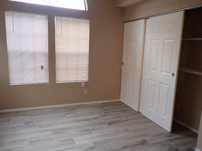 2333 E Southern Ave Tempe, AZ 85282 photo 4