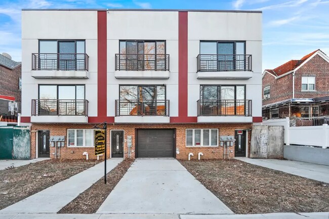 694 E 38th St Brooklyn, NY 11210 photo 2