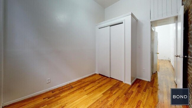 168 Rivington St New York, NY 10002 photo 4