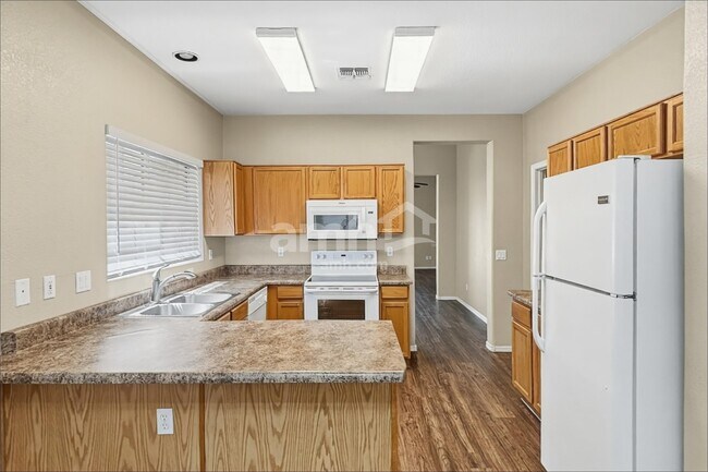 13369 W Evans Dr Surprise, AZ 85379 photo 5