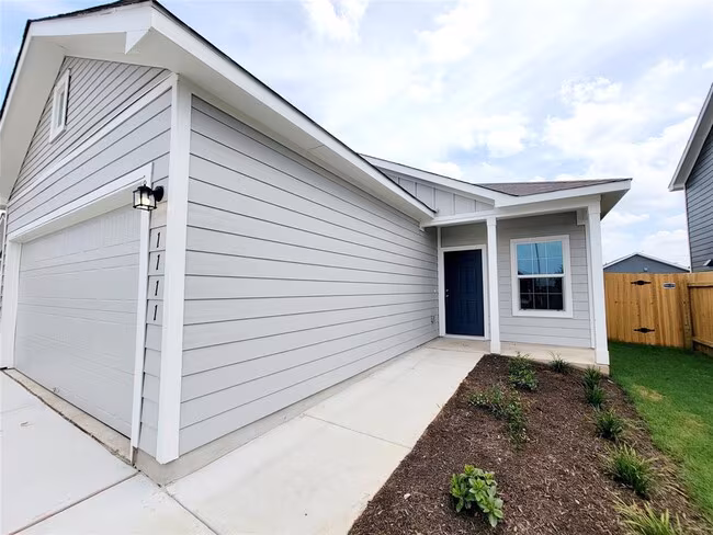 1111 Cattail Lane, Bastrop, TX 78602 photo 3
