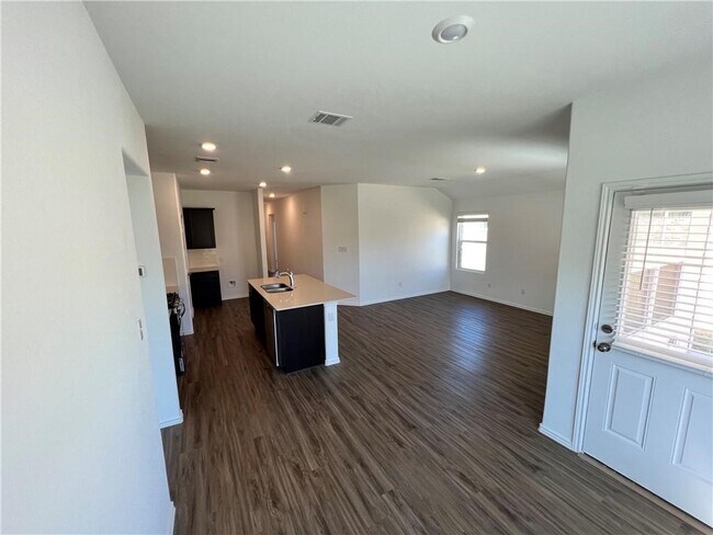 3305 Dosted Daisey St Pflugerville, TX 78660 photo 5