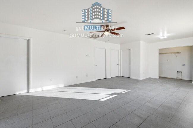 1224 E Apache St Phoenix, AZ 85034 photo 4