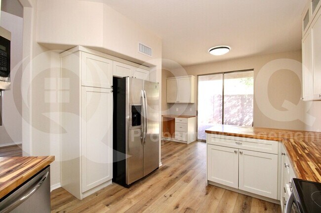 16843 South Cyan Court, Phoenix, AZ 85048 photo 3