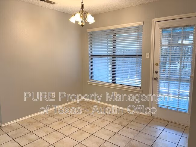 7809 Topawa Cove Austin, TX 78729 photo 5
