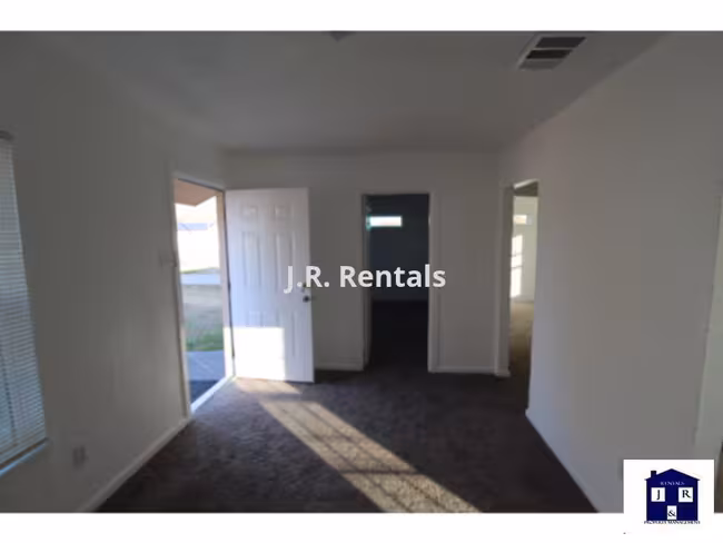 503 W Washington Ave Copperas Cove, TX 76522 photo 2