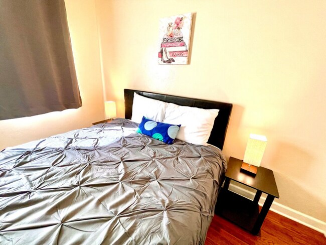 4120 Gamma St San Diego, CA 92113 photo 3