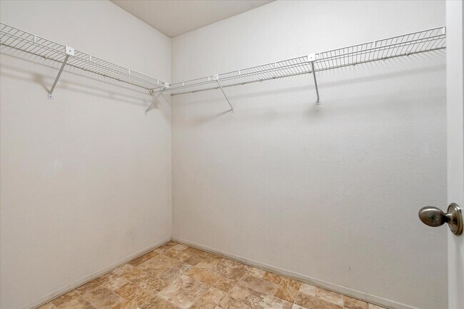 18875 Biarritz Lane, Saratoga, CA 95070 photo 2