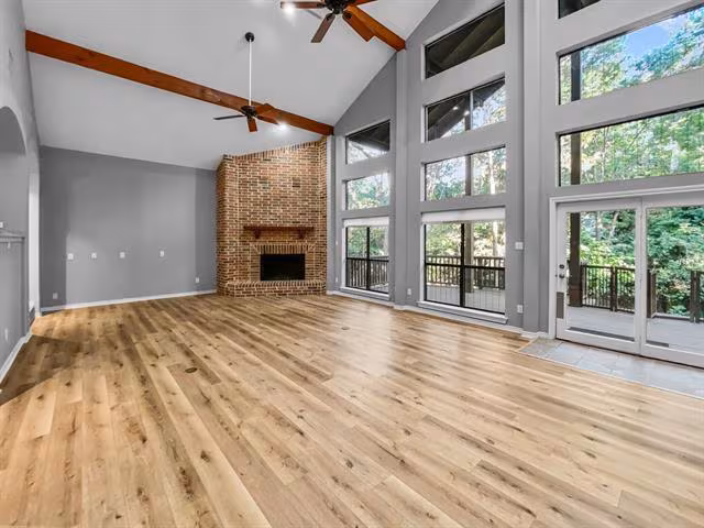 1314 Creekwood Drive, Garland, TX 75044 photo 2