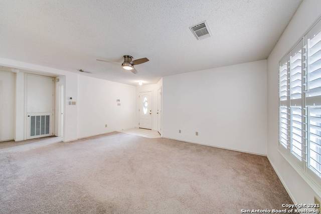 6635 Honeyridge Ln San Antonio, TX 78239 photo 3