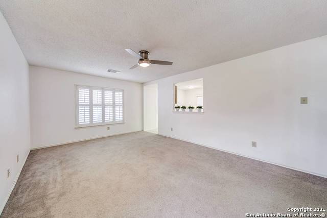6635 Honeyridge Ln San Antonio, TX 78239 photo 4