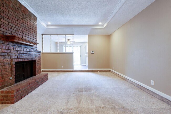 3718 Country Club Dr W Irving, TX 75038 photo 5