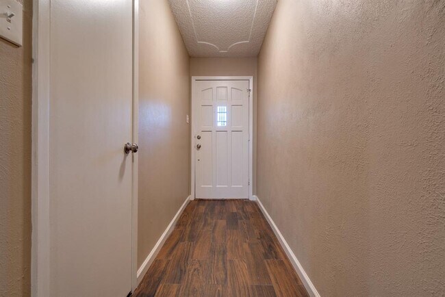 3718 Country Club Dr W Irving, TX 75038 photo 3