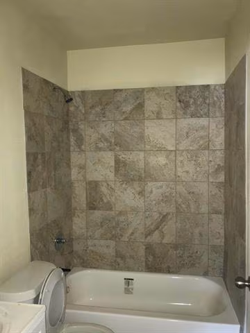 534 West Kearney Street, Mesquite, TX 75149 photo 2