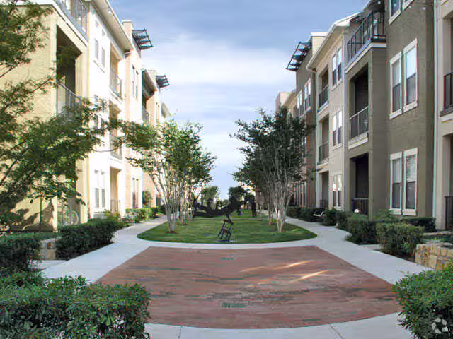 Thousand Oaks photo 2