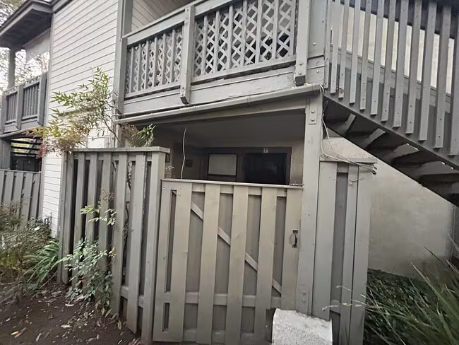 1941 Wellington Ln Vista, CA 92081 photo 2