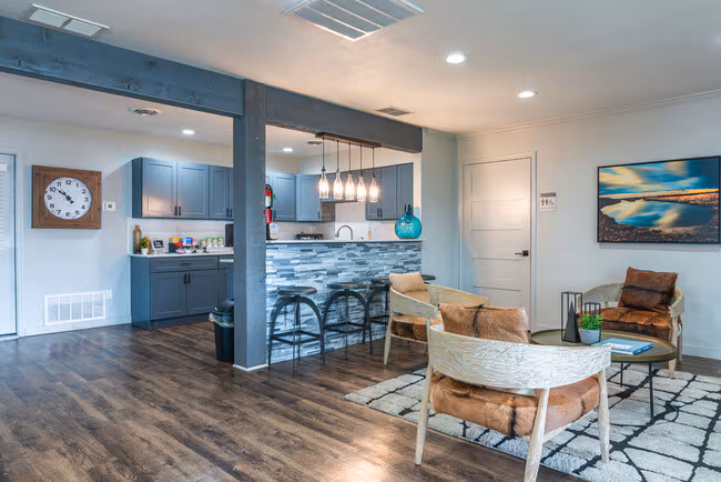 Creekside Apartment Homes photo 2