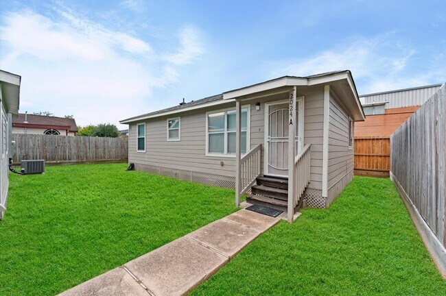 2024 Jean Street, Houston, TX 77023 photo 5