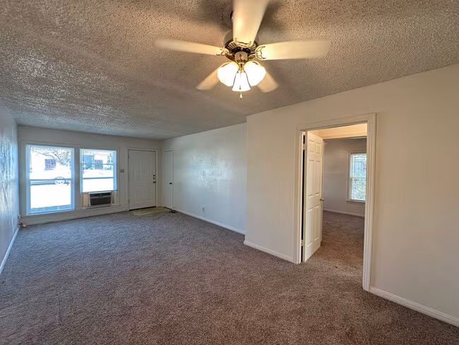 1006-1008 Williamson Dr Killeen, TX 76541 photo 4
