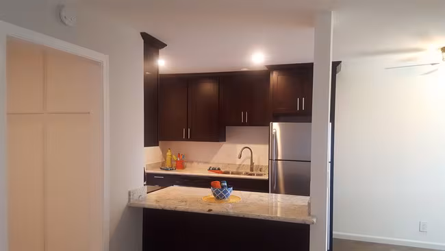 Central Park Apartments photo 2