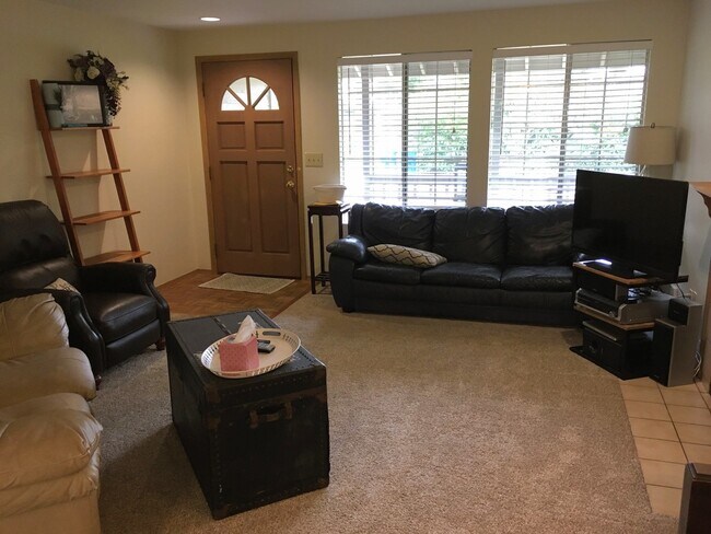 8425 238th St SW Edmonds, WA 98026 photo 4