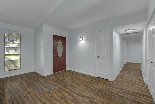 5702 Golden Grove Ln Spring, TX 77373 photo 3