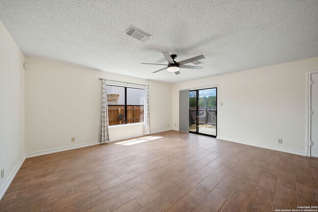 8910 Kenton Briar San Antonio, TX 78240 photo 5