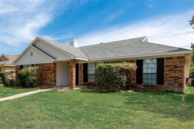 629 Thompson Drive, Coppell, TX 75019 photo 2