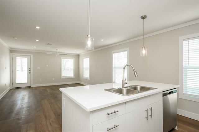 2104 Belzise Terrace Fort Worth, TX 76104 photo 5