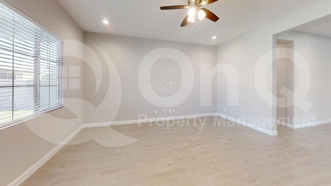10810 W Marshall Ave Phoenix, AZ 85037 photo 5