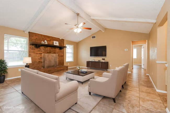 7609 Ripple Creek Ct Fort Worth, TX 76120 photo 3