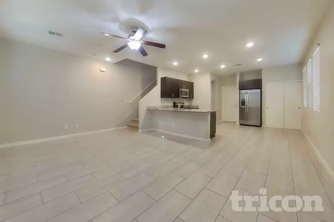 12573 W Via Dona Rd Peoria, AZ 85383 photo 5
