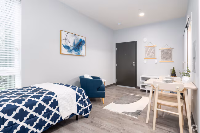 4029 Rainier photo 2