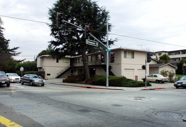 525 East Poplar Avenue, San Mateo, CA 94401 photo 2