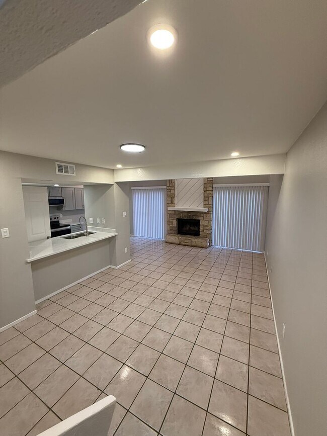 1606 Waterloo Tr Austin, TX 78704 photo 4