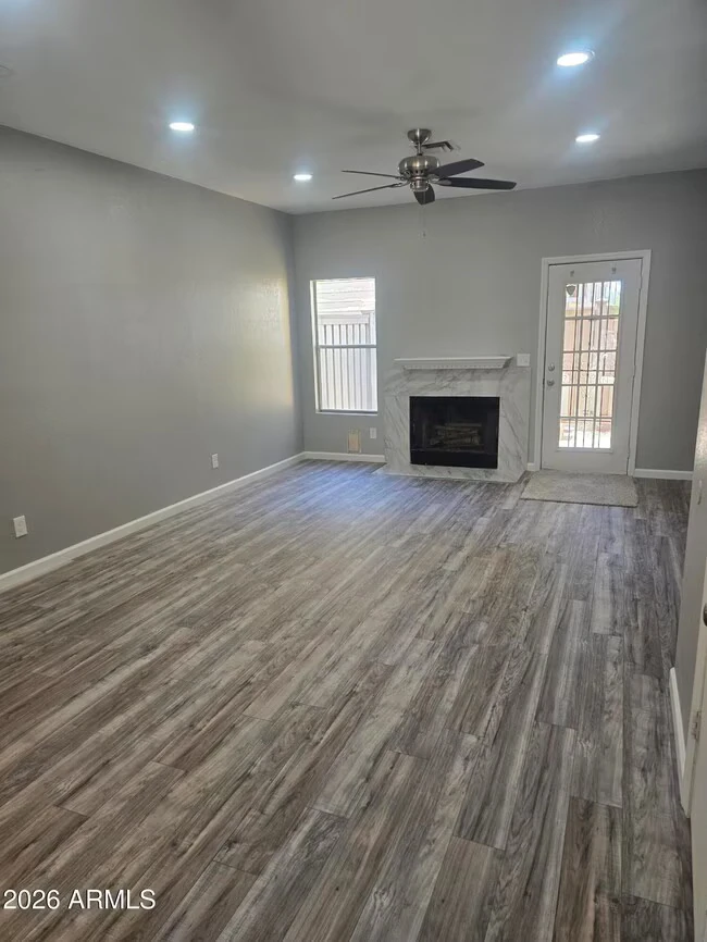 18838 N 34th Dr Phoenix, AZ 85027 photo 2