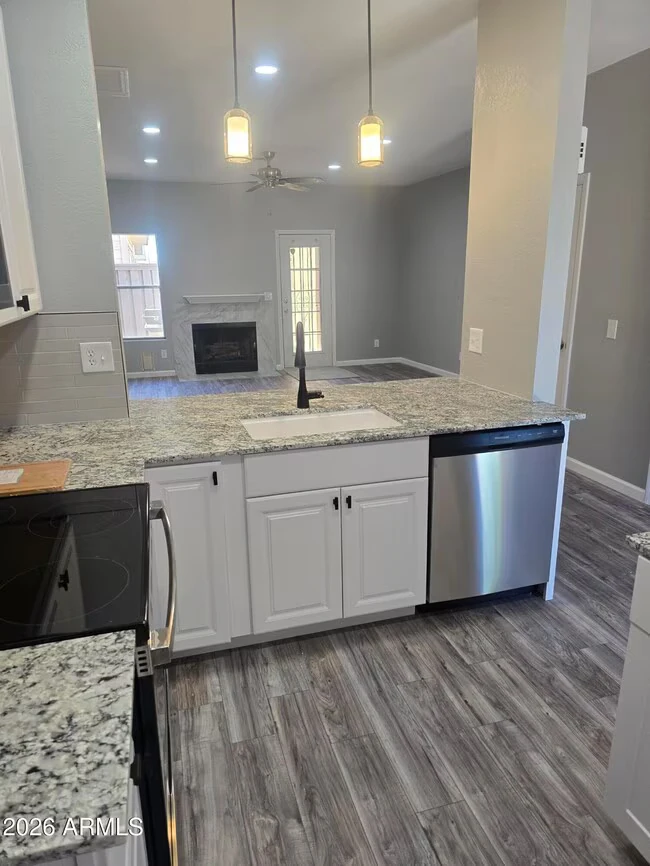 18838 N 34th Dr Phoenix, AZ 85027 photo 5