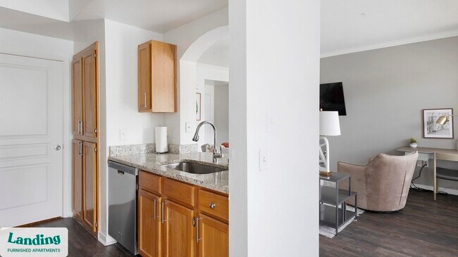 1000 Henderson St Fort Worth, TX 76102 photo 3