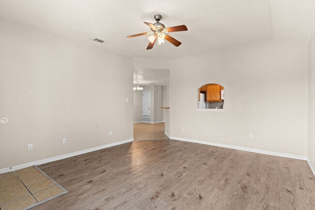 907 Yi Dr Killeen, TX 76549 photo 4